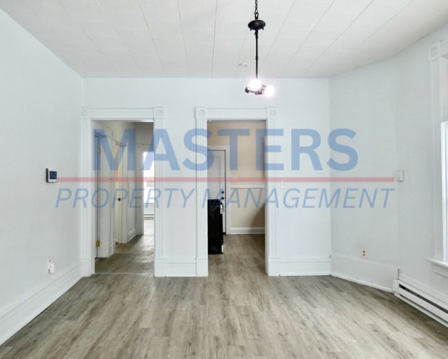 Building Photo - 425 Boston Pl