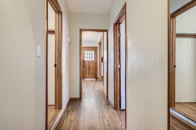 Building Photo - 91 Pearl St