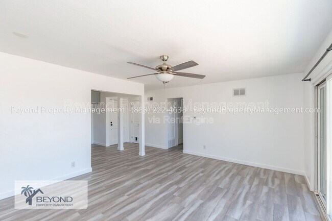 Building Photo - 5207 Irwin Ave