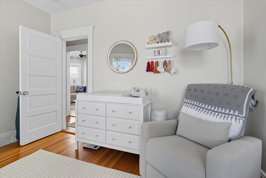 Building Photo - 663 Adams St