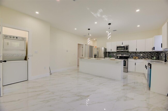 Building Photo - 742 NW 70th St