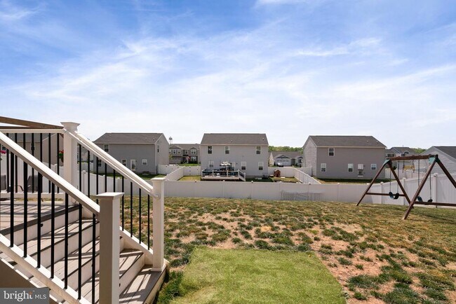 Building Photo - 35418 River Bend Dr