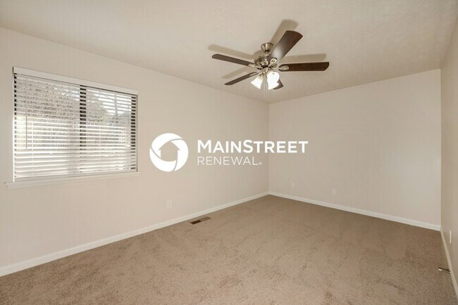 Building Photo - 4 Bedroom Pet-Friendly Home in Ellenwood, GA with Main Street Renewal