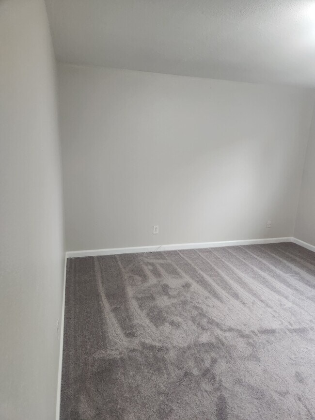 Building Photo - 2036 Milky Way