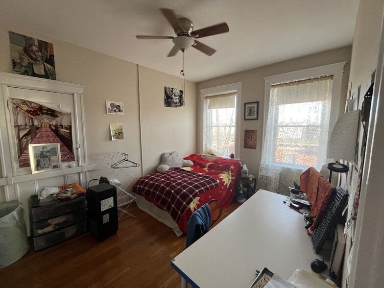 Building Photo - 1185 Commonwealth Ave