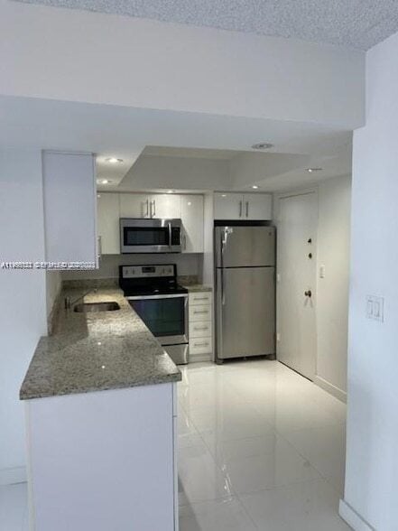 Building Photo - 3800 S Ocean Dr