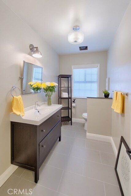 Building Photo - 113 29th St