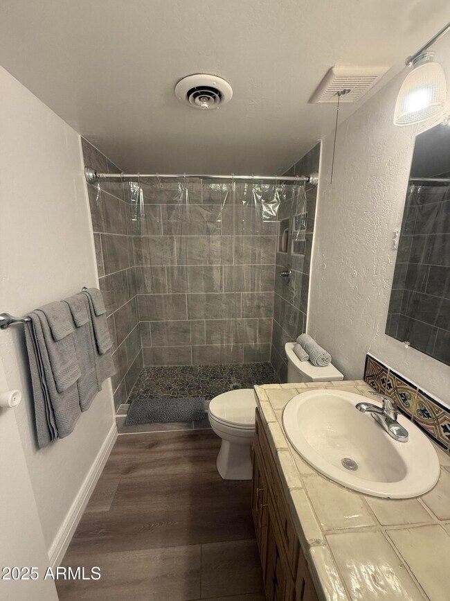 Building Photo - 4630 N 68th St