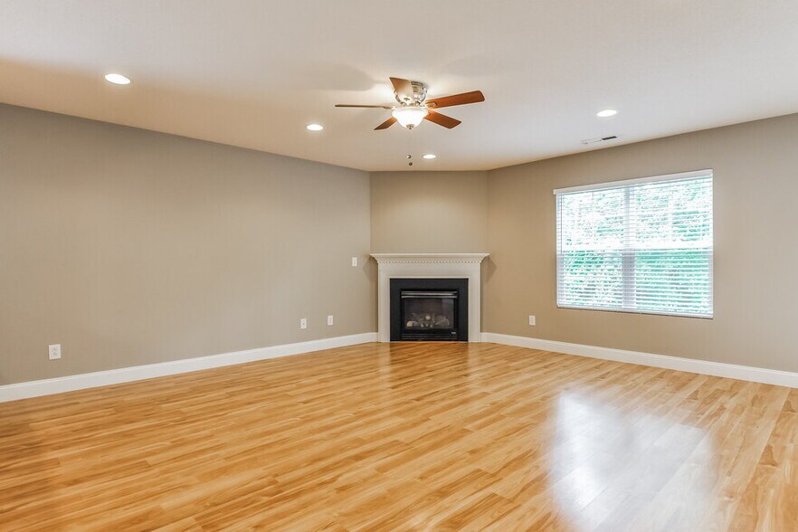 Building Photo - 2252 Ballston Pl