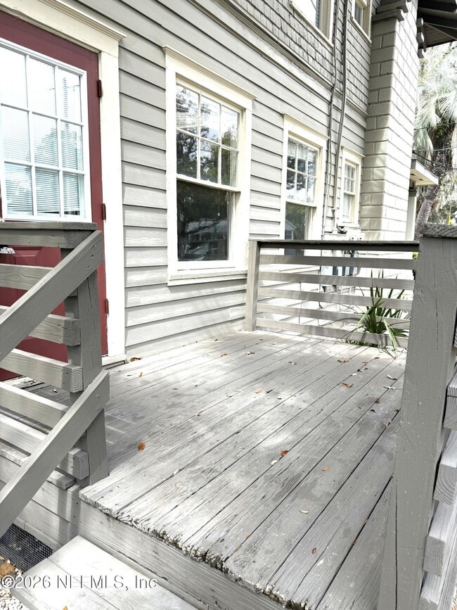 Building Photo - 1736 Naldo Ave