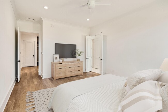 Building Photo - 641 Fletcher Rd