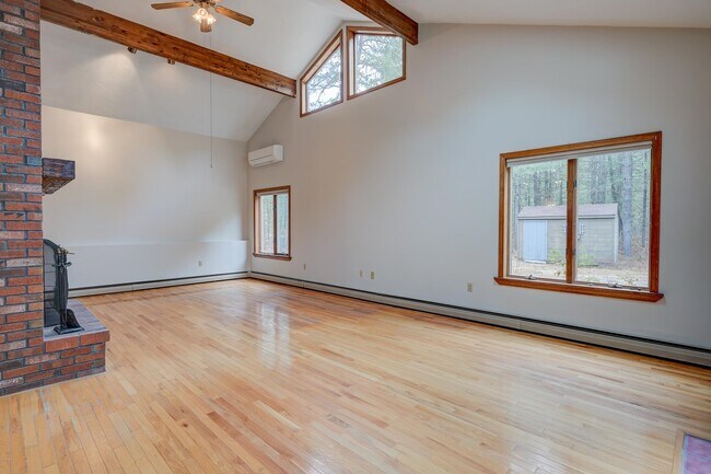 Building Photo - 57 Fawn Dr