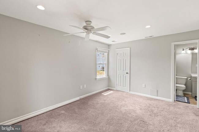 Building Photo - 12317 Wadsworth Way