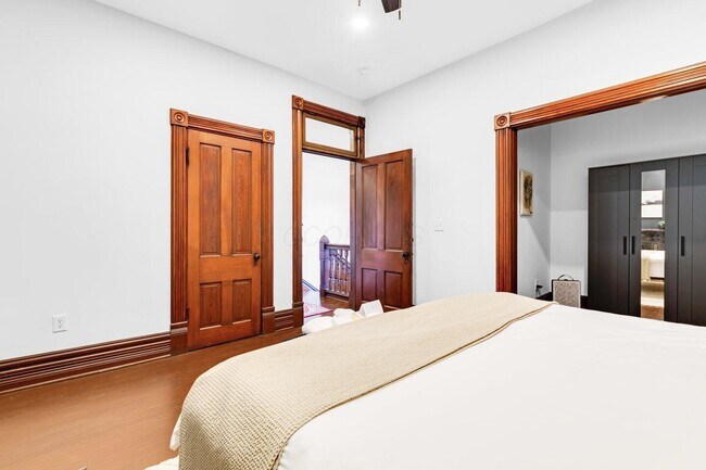 Building Photo - 1187 S High St