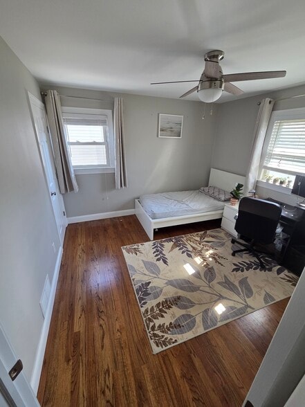 Building Photo - 223 Ray St