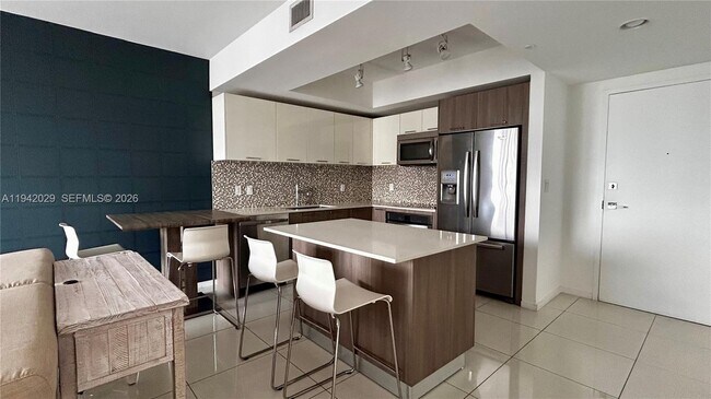 Building Photo - 5252 NW 85th Ave