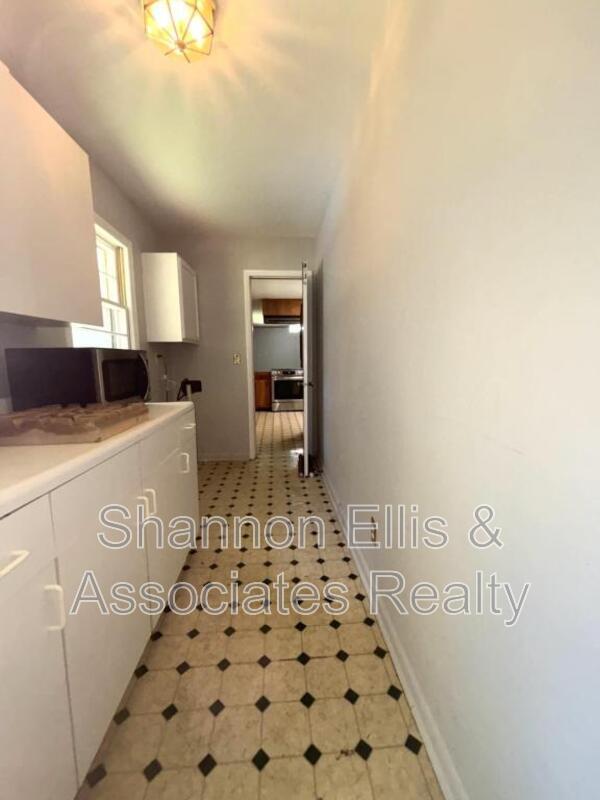 Building Photo - 1255 Angelia Dr SW