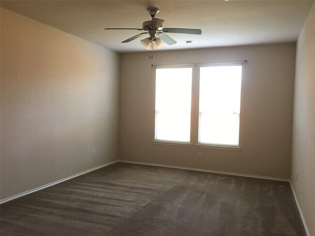 Building Photo - 1008 Forest Meadow Ct