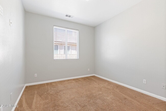 Building Photo - 5909 Viking