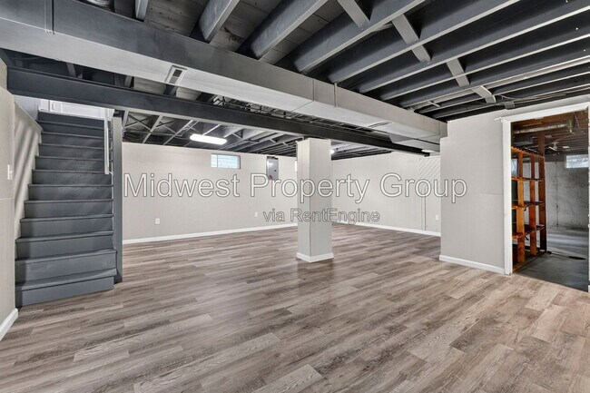 Building Photo - 6717 Lightwood Dr