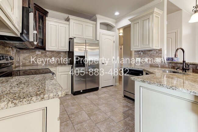 Building Photo - * * * $250 Move-in Special * * * Charming 3-Bedroom / 2-Bathroom Home! * * * $250 Move-in Special...