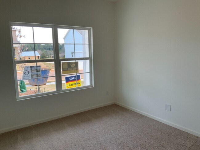 Building Photo - Coming Soon.   Springville’s Archers Cove 4BR /3BA/ 3 car garage 1 level