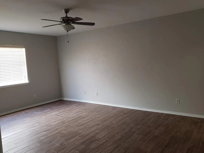 Building Photo - 2944 Furneaux Ln