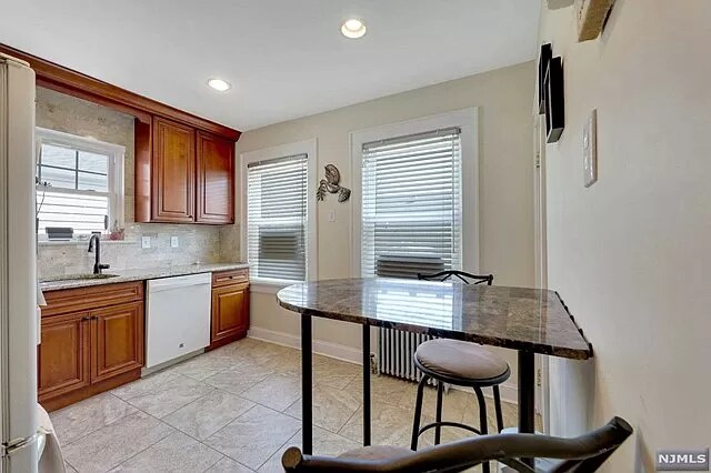 Building Photo - 430 Highland Ave
