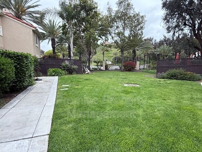 Building Photo - 106 Sea Cliff Way