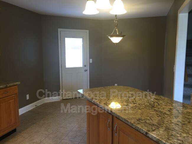 Building Photo - 129 Mallard Hill