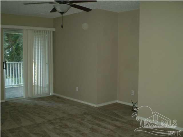 Building Photo - 1500 E Johnson Ave