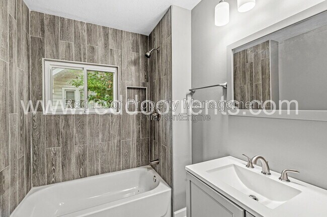 Building Photo - 3340 N Sherman Dr