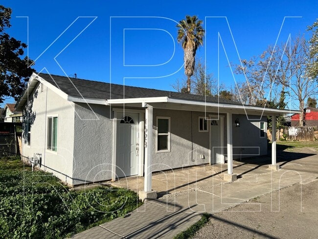 Primary Photo - 1628 N Golden Gate Ave
