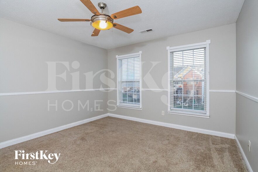 Building Photo - 513 Home Ave