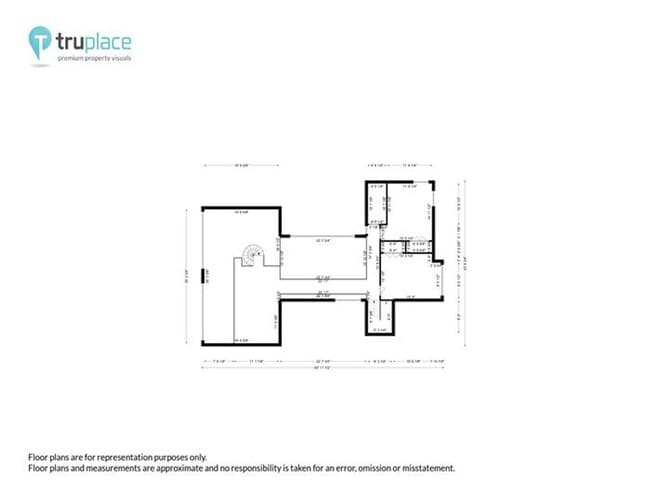 Building Photo - Uniquely located, and beautifully appointe...