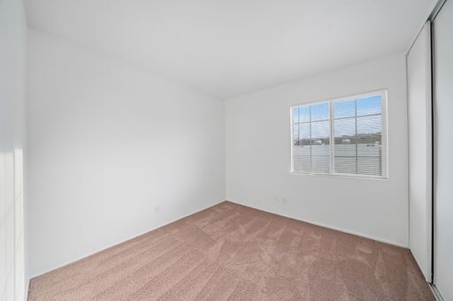 Building Photo - San Diego New Years Special Two Weeks FREE 3 bed /2 bath Home w Garage, Enclosed Patios, Fireplac...