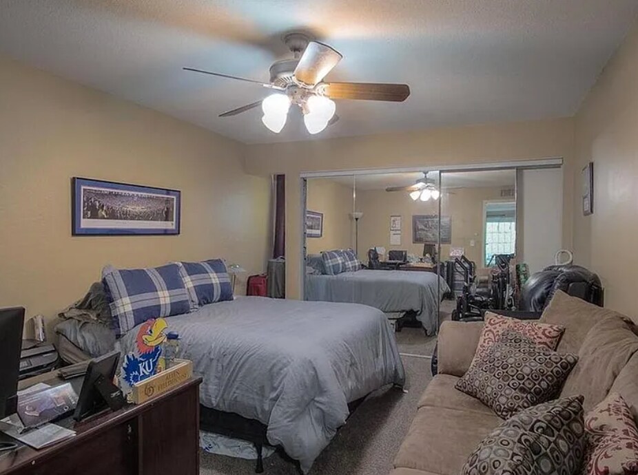 Building Photo - 4727 Jarboe St