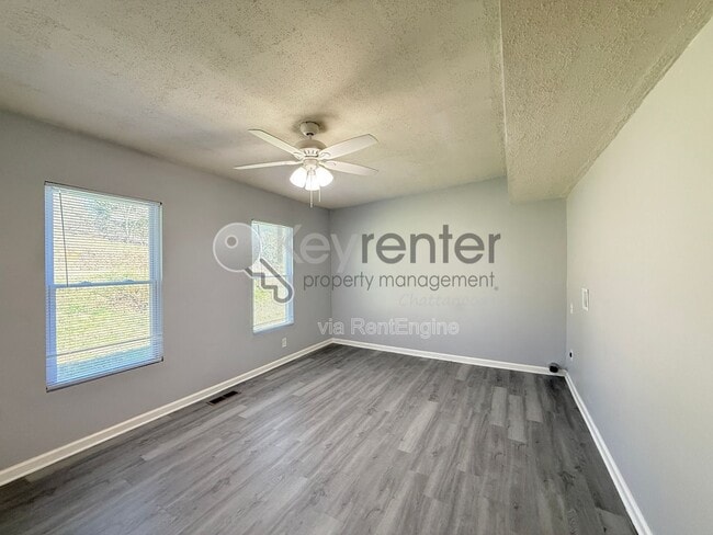 Building Photo - 809 Trotter Ln