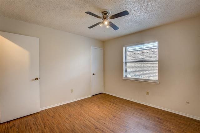 Building Photo - 6637 Fair Oaks Dr