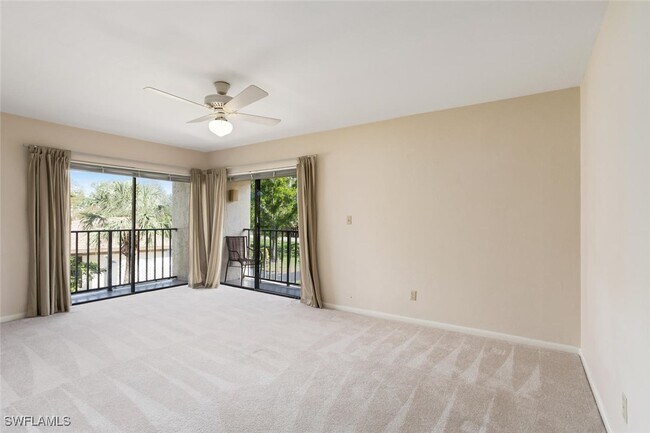 Building Photo - 537 Lake Louise Cir