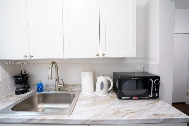 Building Photo - 444 Ponce de Leon Blvd