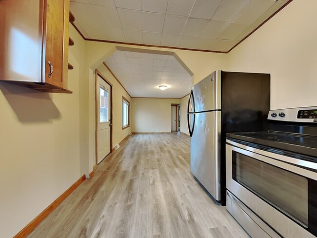 Building Photo - WINTER SPECIAL!! 3 Bedroom, 1 Bathroom Hou...