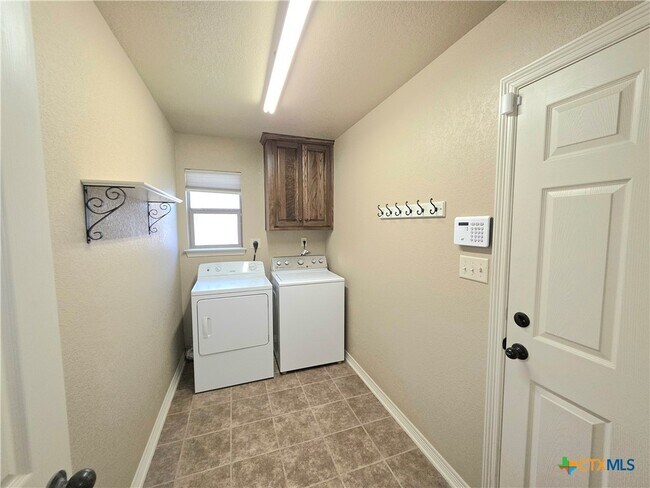 Building Photo - 5020 Sean Patrick Glen