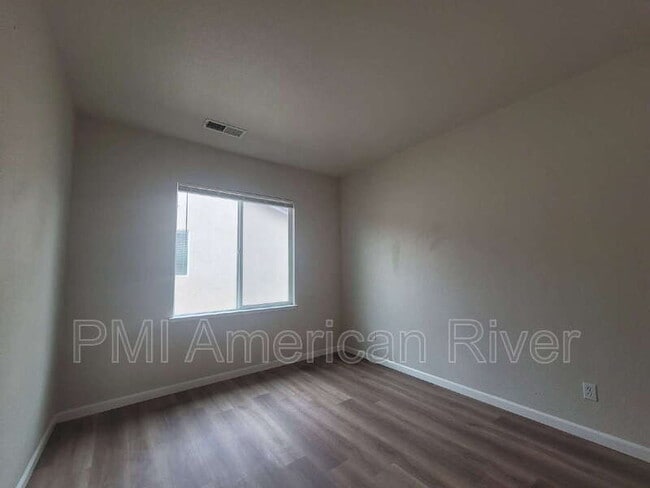 Building Photo - 8143 Crystal Walk Cir