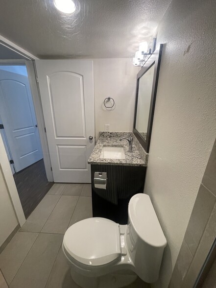 Building Photo - 4899 S Dudley St