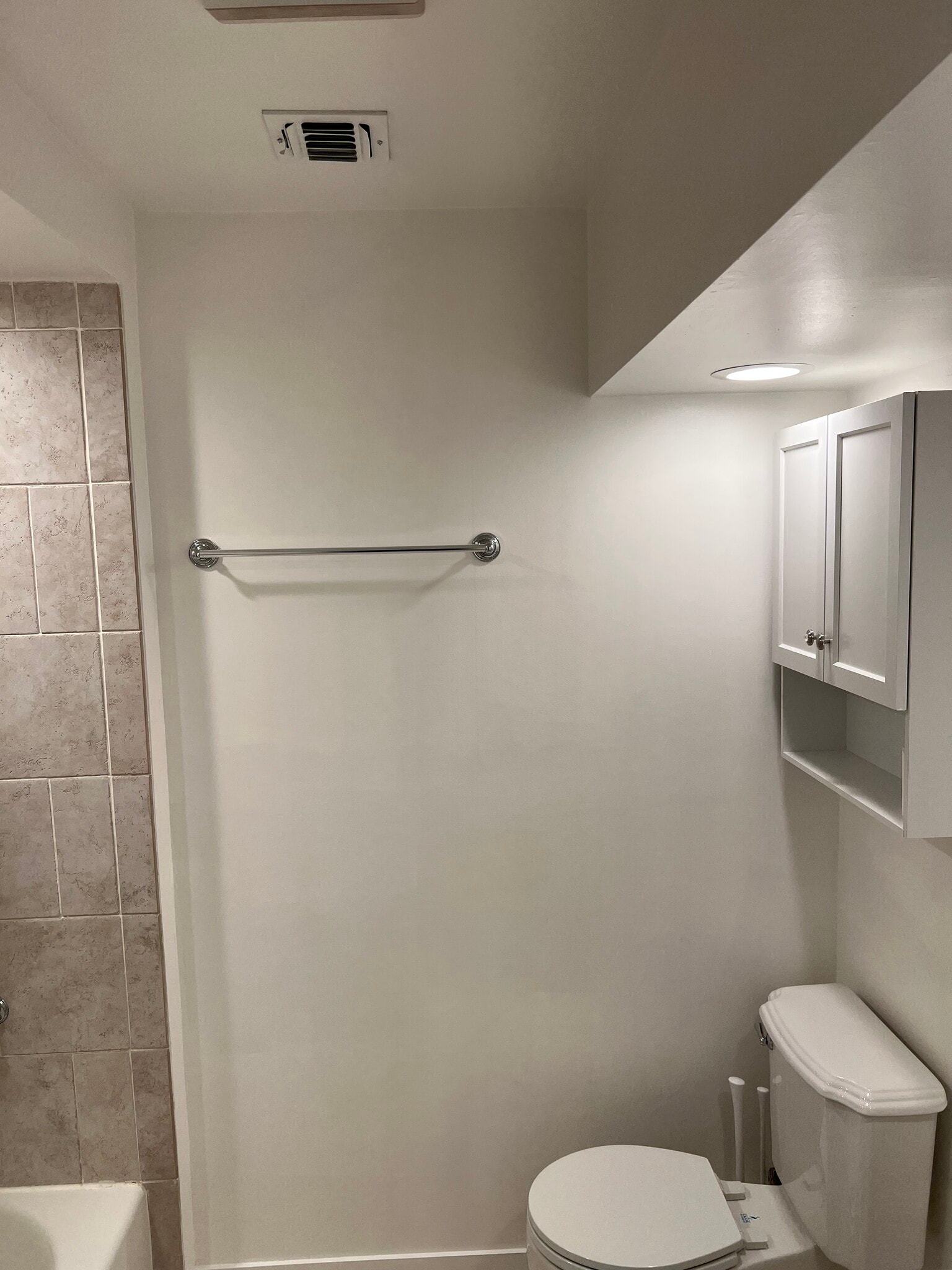 Building Photo - 2327 Dorothy St