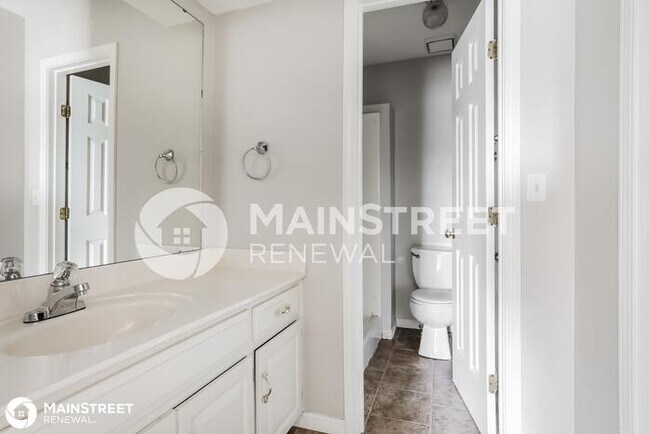 Building Photo - 1405 NE Tawny Drive, LEE'S SUMMIT, MO 64086