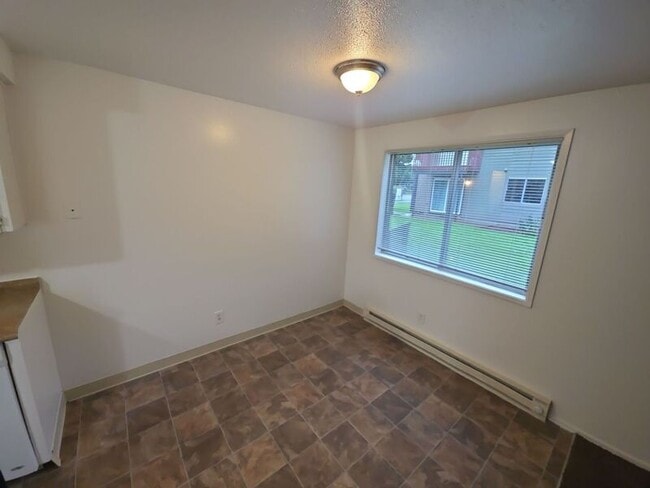 Building Photo - 3782 Iberis St NE