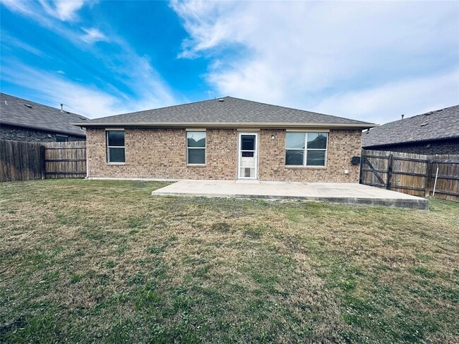 Building Photo - 708 Kaluga Trl