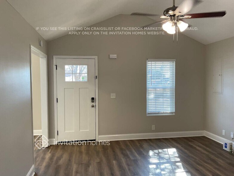 Building Photo - 916 Red Feather Trail